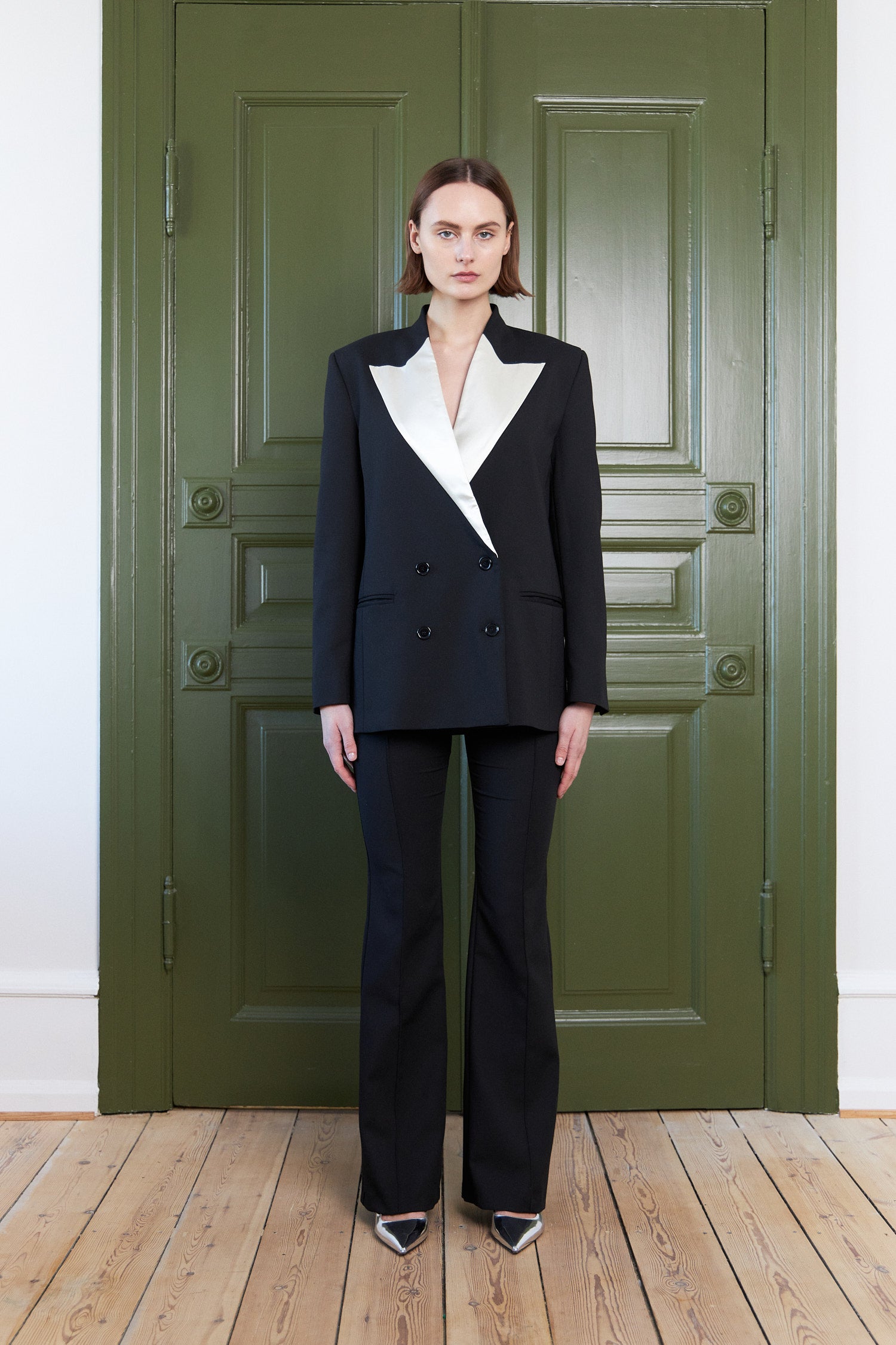 Stella Nova Blazer with inserted satin lapel Blazer 999 Black