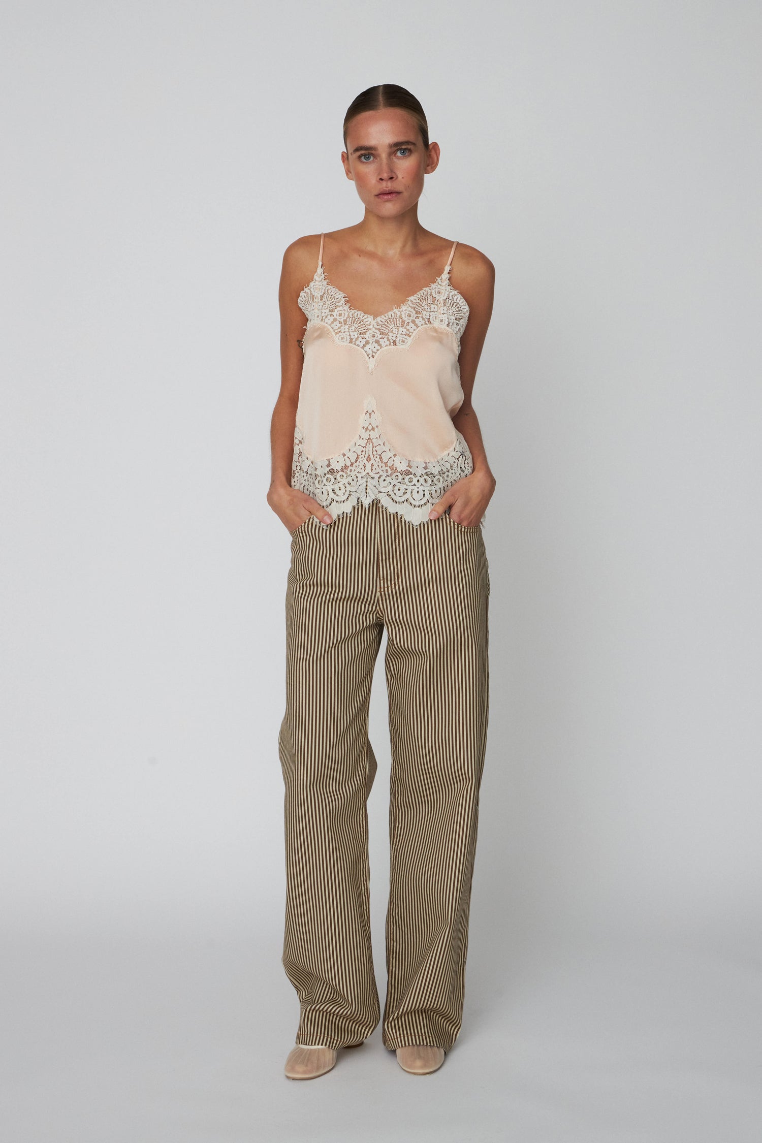 Stella Nova Delicate Lace Top Top 558 Pale Pink