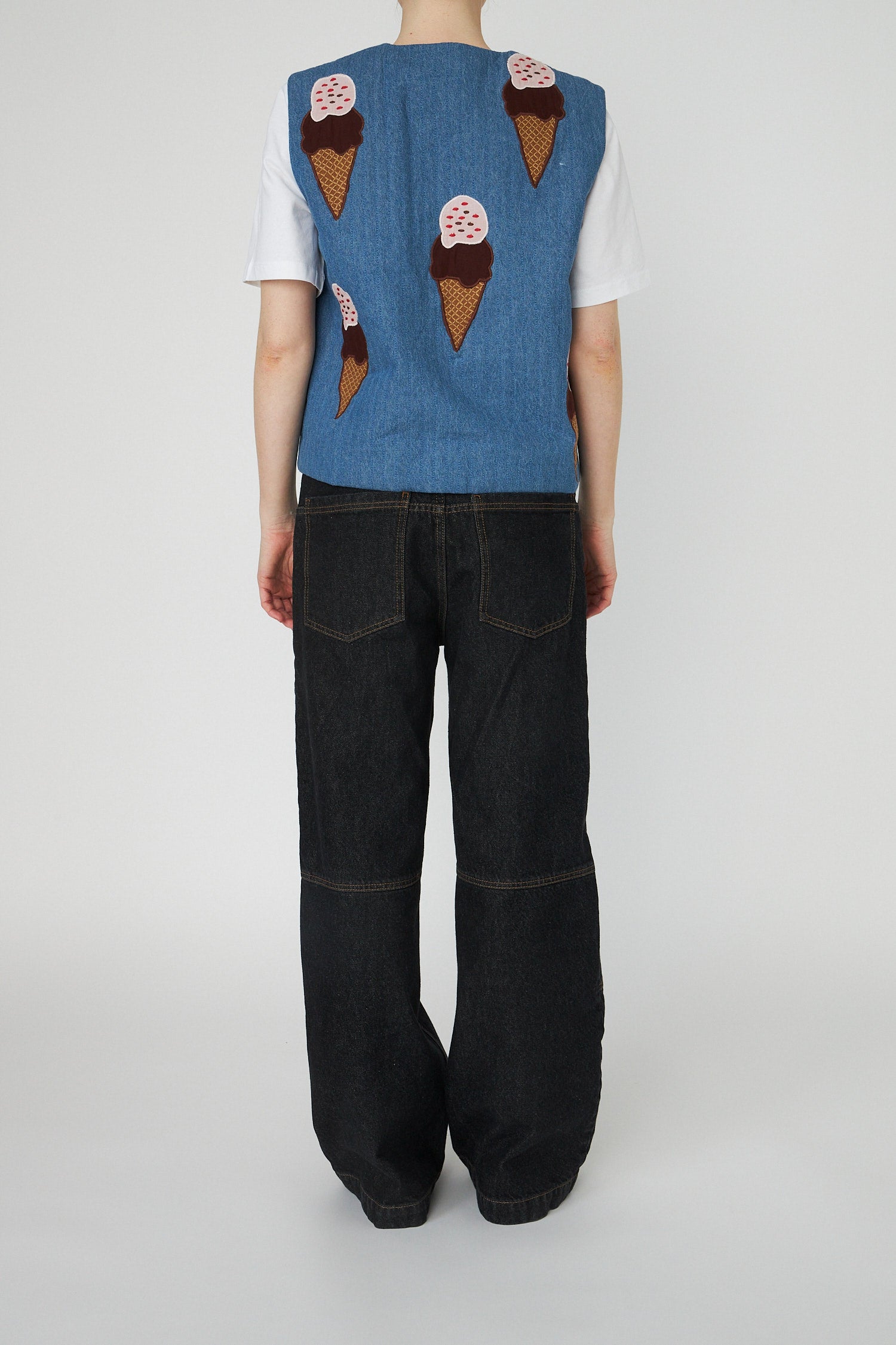 Stella Nova Out of office Embroidered Vest Vest 316 Summer Blue