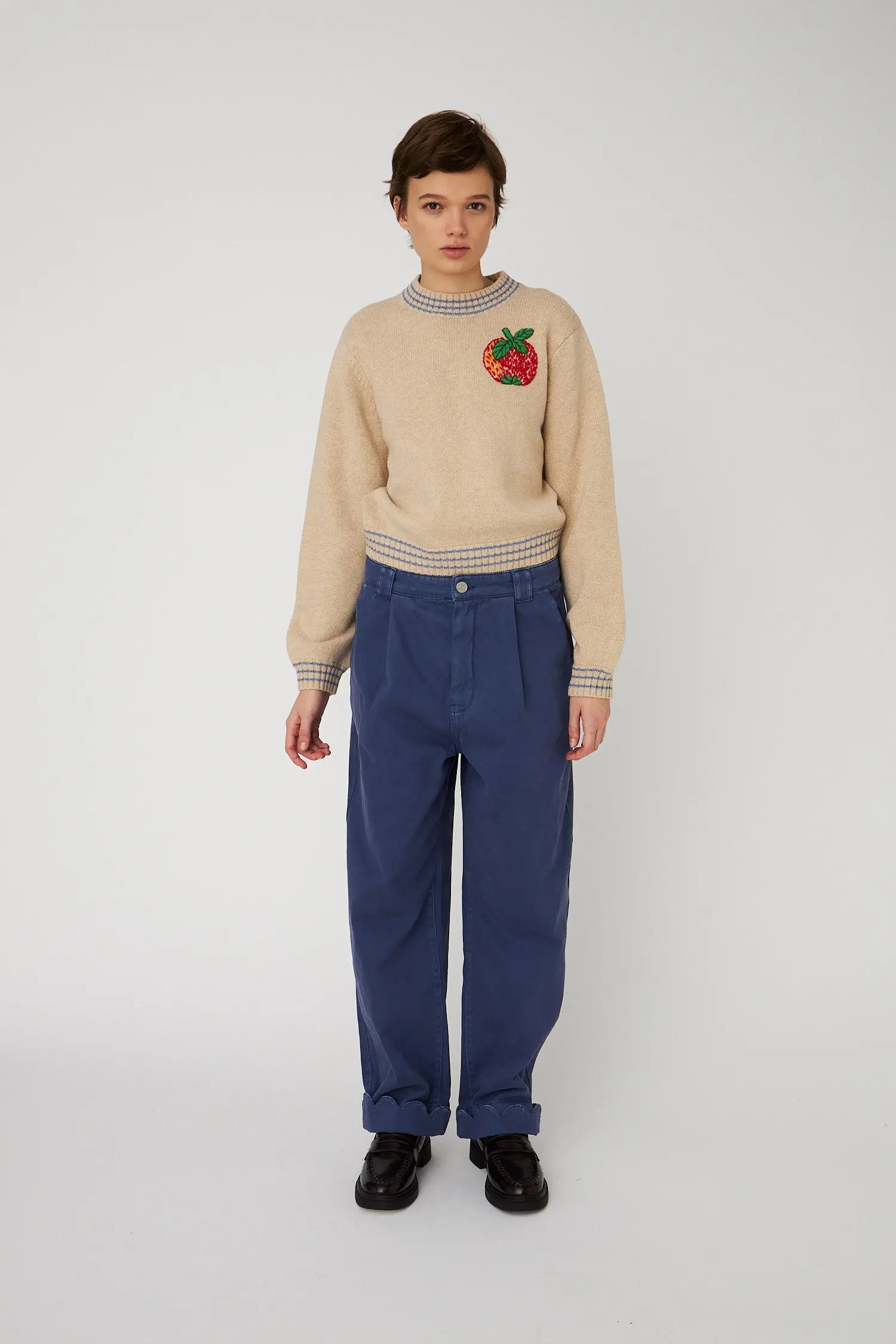 Stella Nova Wool Sweater with Embroidered Apple Sweater 026 Soft Powder