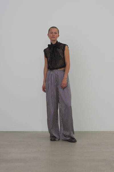 Stella Nova Sheer Cropped Lace Top Top 999 Black